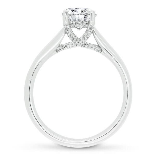Melrose Supernova Moissanite