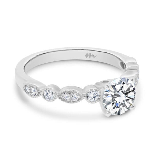 Anneka Supernova Moissanite