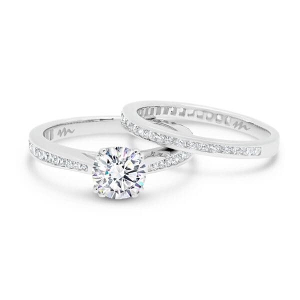Brynn Supernova Moissanite