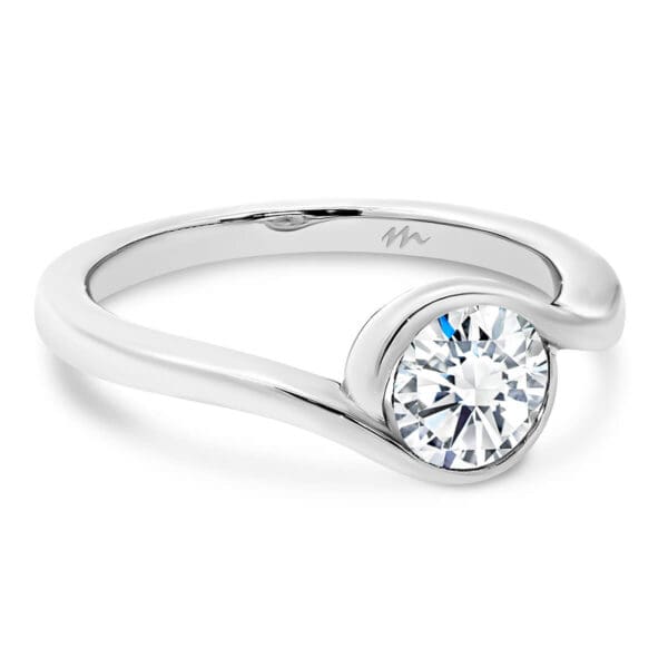 Liza 6.0-6.5 Supernova Moissanite