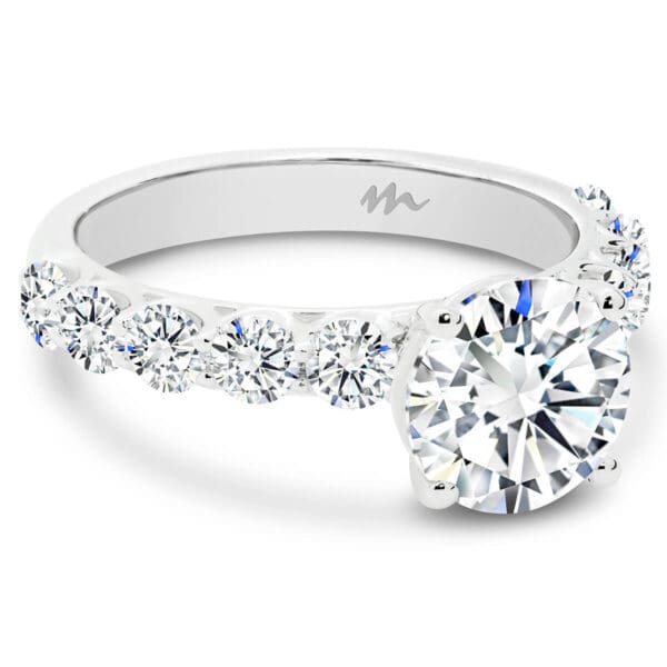 Maxine 7.5-8.0 Supernova Moissanite