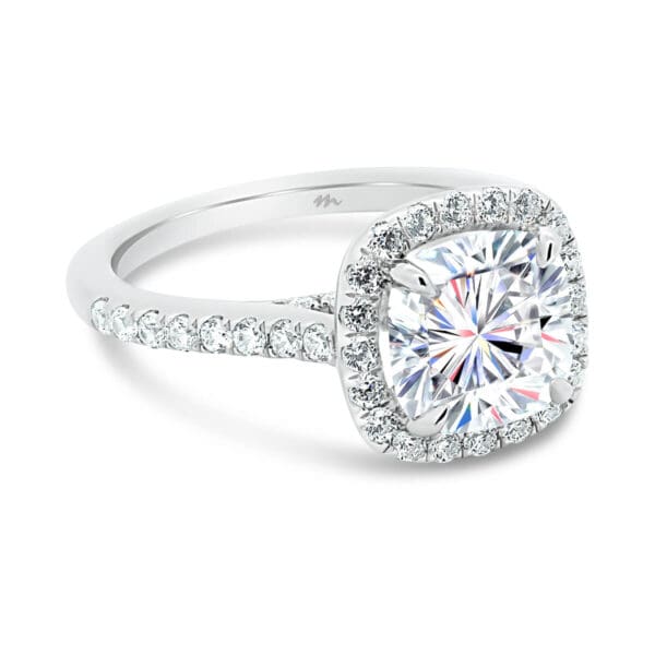 May 7.5-8.0 Supernova Moissanite