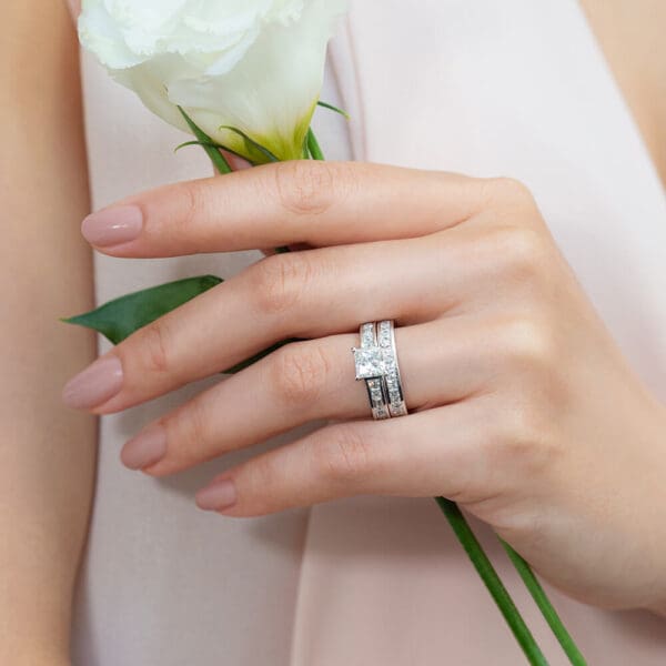 Sia A Supernova Moissanite