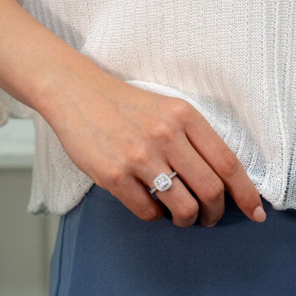 Simona Cushion 6.0-6.5 Supernova Moissanite