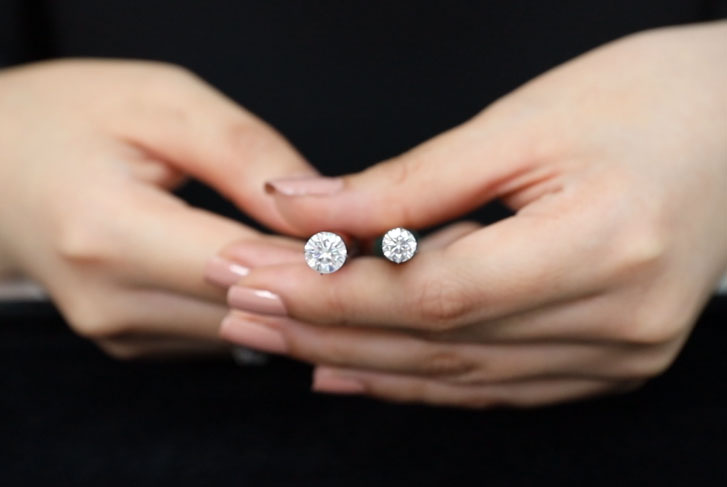 Agnes_loose-Stones_727x487 Agnes_Loose-Stones_727X487