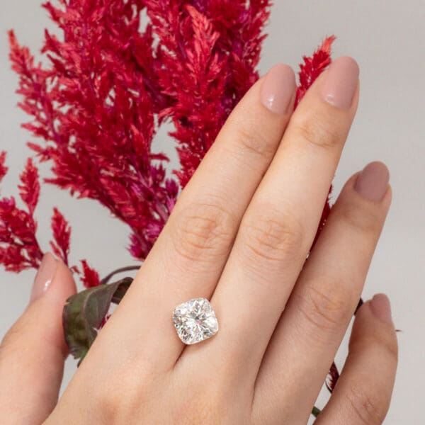 Supernova Moissanite Cushion Cut