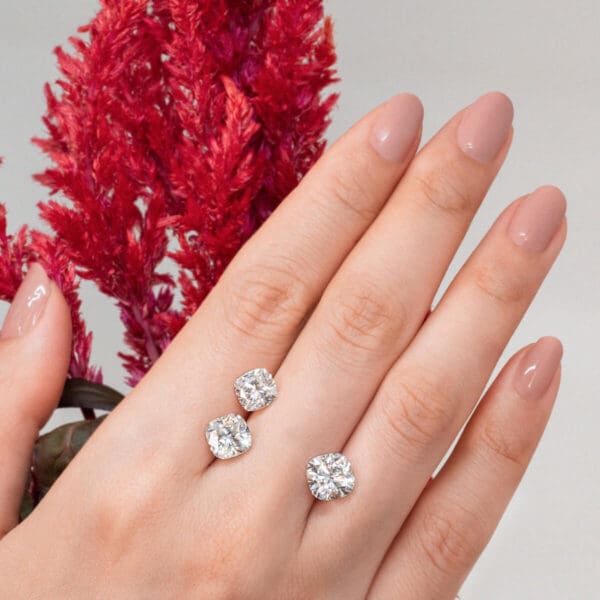 Supernova Moissanite Cushion Cut