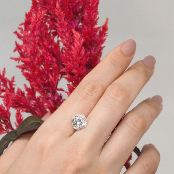 Supernova Moissanite Cushion Cut