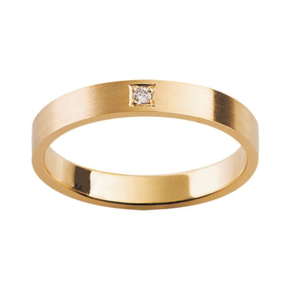 D28 men's ring plain flat band with one diamond in centre