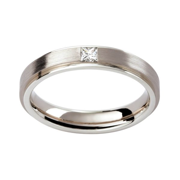 DC108 men's ring with princess cut diamond in brushed finish
