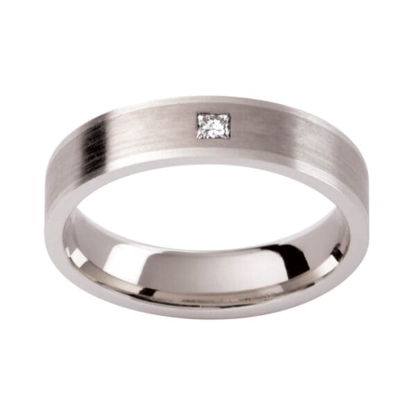 Dc115 Men'S Ring With A Princess Cut Diamond In Brushed White Gold Finish