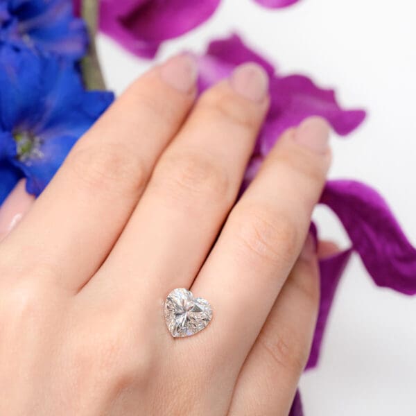 Supernova Moissanite Heart Cut
