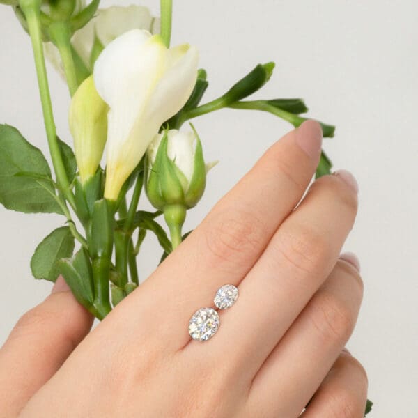 Supernova Moissanite Oval Cut