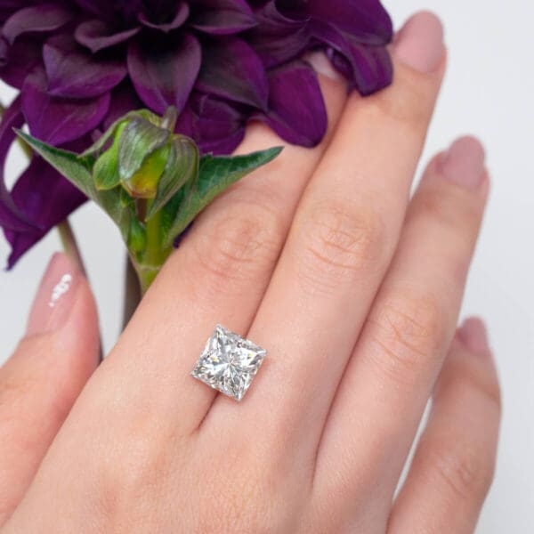 Supernova Moissanite Square Cut