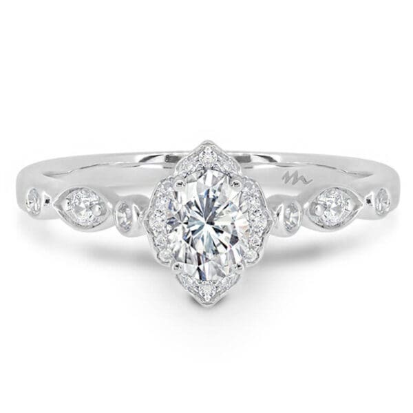 Daphne Oval 6X4-7X5 Vintage Moissanite Marquise Band