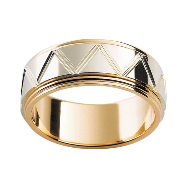 F115M Men'S Ring With Engraved Geometric Pattern On Overlay With Double Step Edge