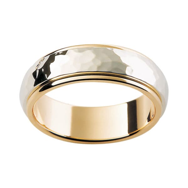 F158 Stylish Men'S Two Tone Ring With Hammer Finish Overlay In Yellow Gold