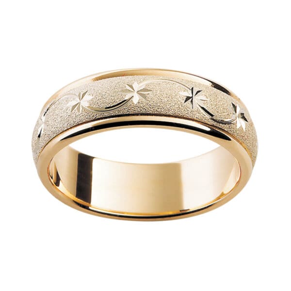 F24M yellow gold men's ring with engraved star and ribbon motif on specialty finish