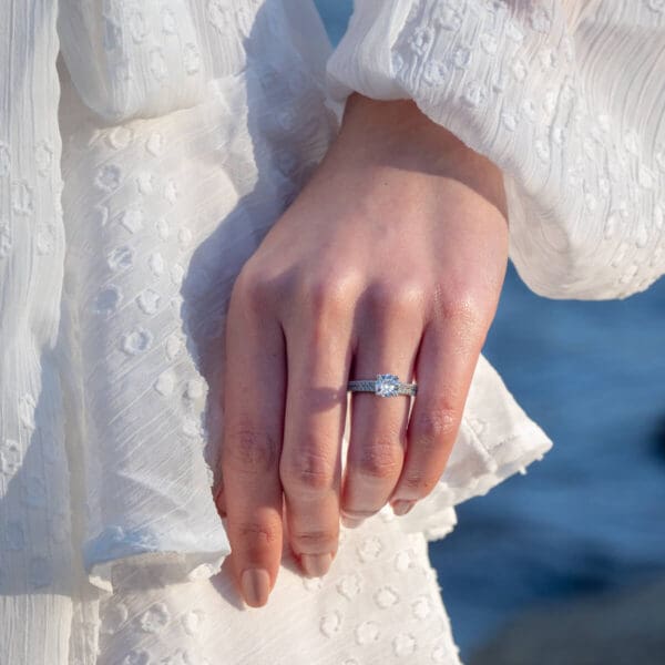 Melina 6.5-7.0 Supernova Moissanite