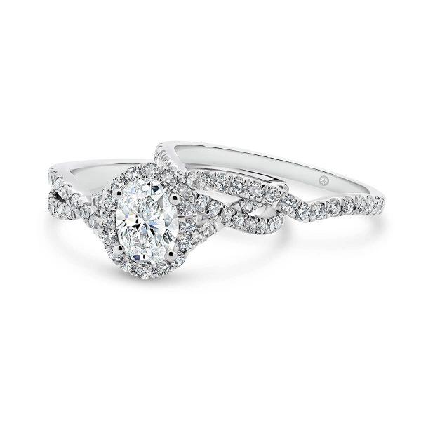 Newport A lab-grown diamond encrusted jigsaw wedding ring