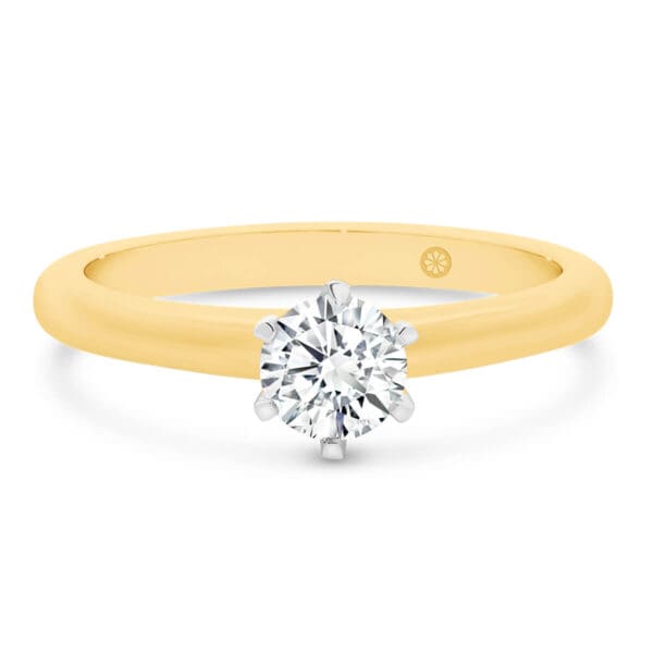 Hazel 6.0 Supernova Moissanite