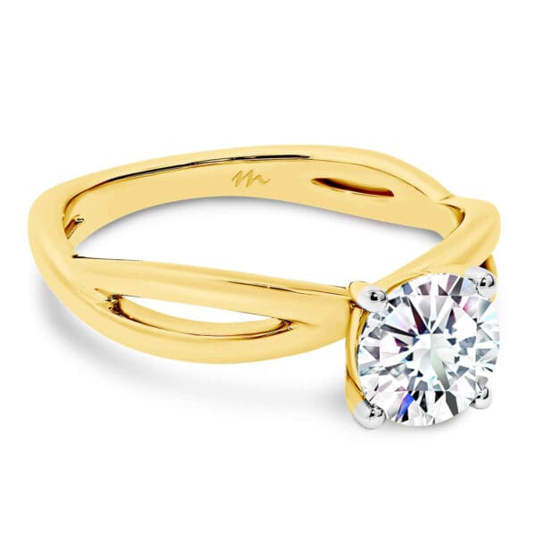 Felicity 6.5 Supernova Moissanite