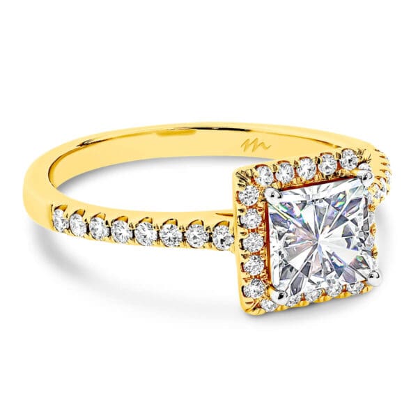 Jackie 5.5 Supernova Moissanite