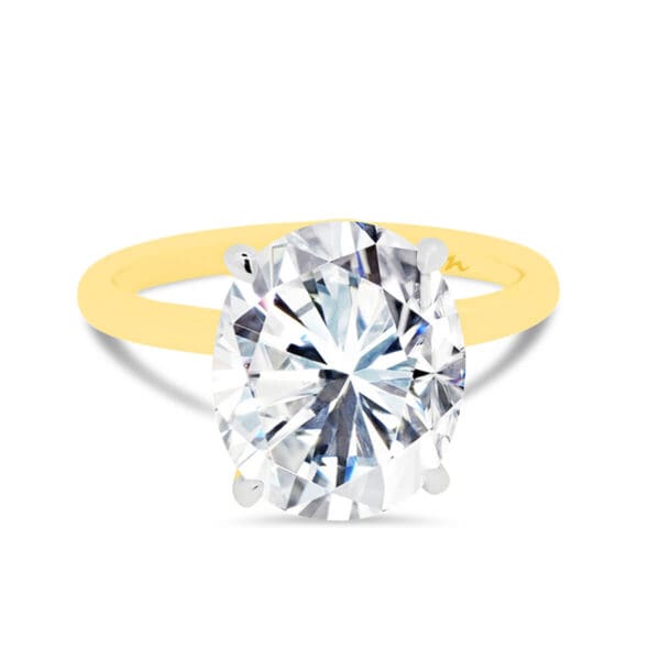 Artemis Supernova Moissanite