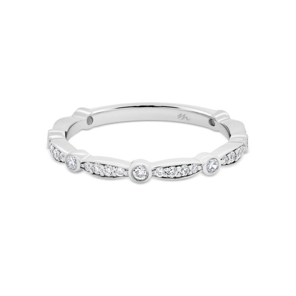 Madison SUPERNOVA Moissanite band in soft scallop shape with round bezel accent