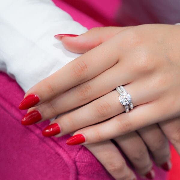 Rosita 9.0 Supernova Moissanite