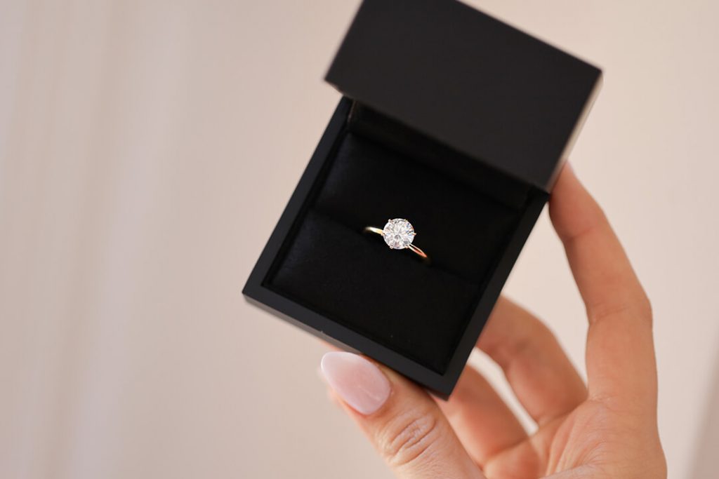 Solitaire Round Cut Engagement Ring In Box