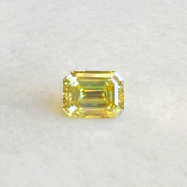 Yellow Emerald SUPERNOVA Moissanite