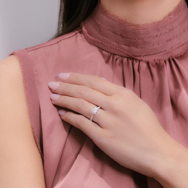 Lyla 7.5-8.0 Supernova Moissanite