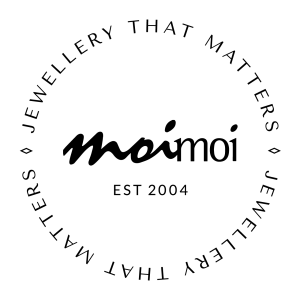 Moi Moi Circle Logo Black