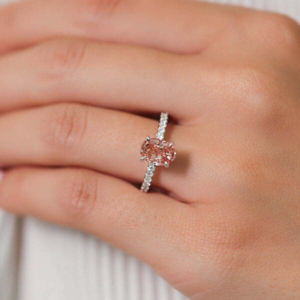 Aurora1.52Ct Pink Lifestyle Hand Web