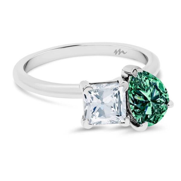 Charlotte Green princess and pear Colour Toi Et Moi ring