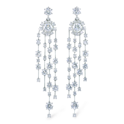 Last Chance to get the Eliza chandelier earrings from Moi Moi