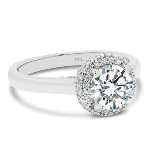 Naomi Supernova Moissanite
