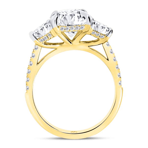 Jacqueline Oval