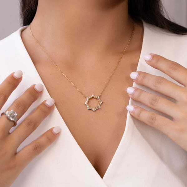 Constance 18K Yellow Gold