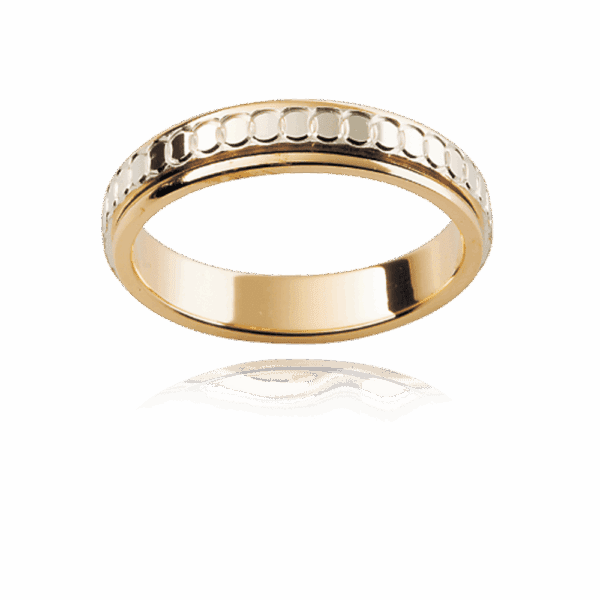 F53M 4Mm 18K Flat Patterned Band Interlocking Circles Elevated Centre Mens Gold Ring