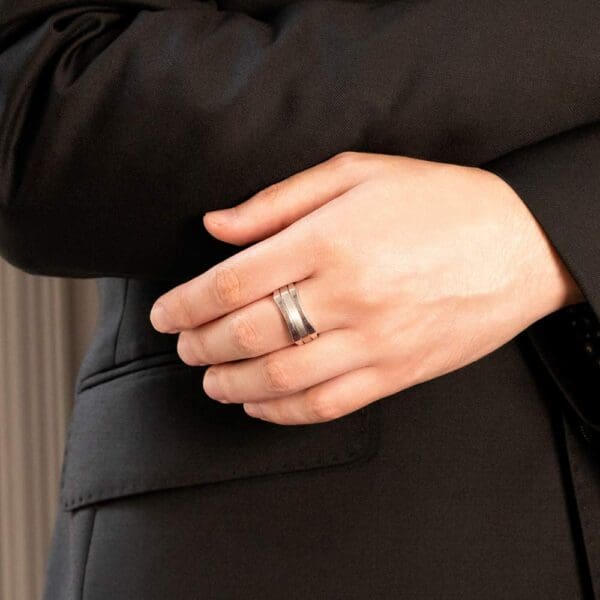 Model Wears Sq10 9Mm White Gold Stylish Mens Boxed Shape Two Horizontal Polished Grooves Mens Wedding Band