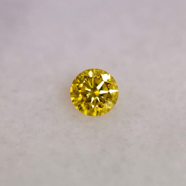 Round Cut 1 04Ct Fancy Vivid Yellow Vvs2 582359565 Front 2