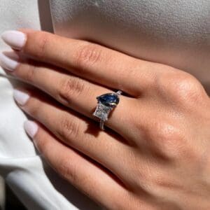 Annique 9X6 Blue Toi Et Moi Ring
